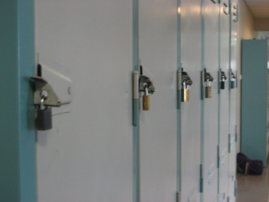 Lockers or Backpacks:Whats more efficient